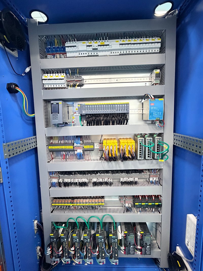 PLC 控制柜