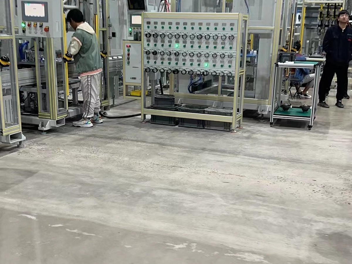 减速机装配产线车间实景 2